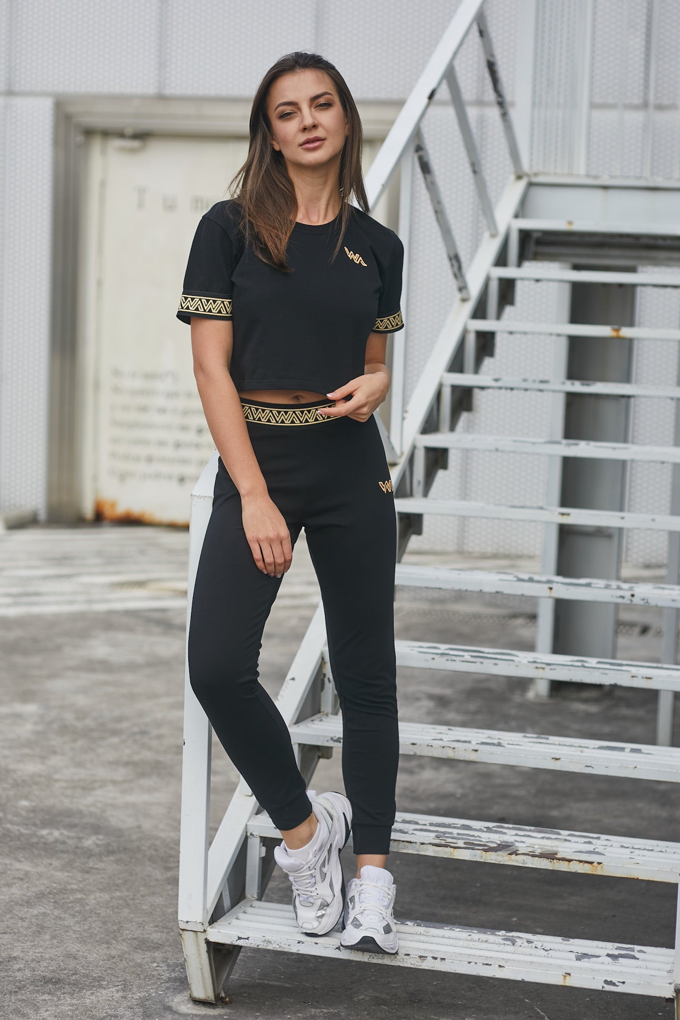 MONOGRAM JOGGER (BLACK)